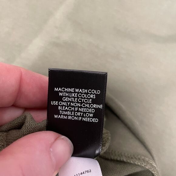 NEW Torrid Cold Shoulder Olive Green Ruffles Sweater Dress Size 2X - Picture 6 of 6